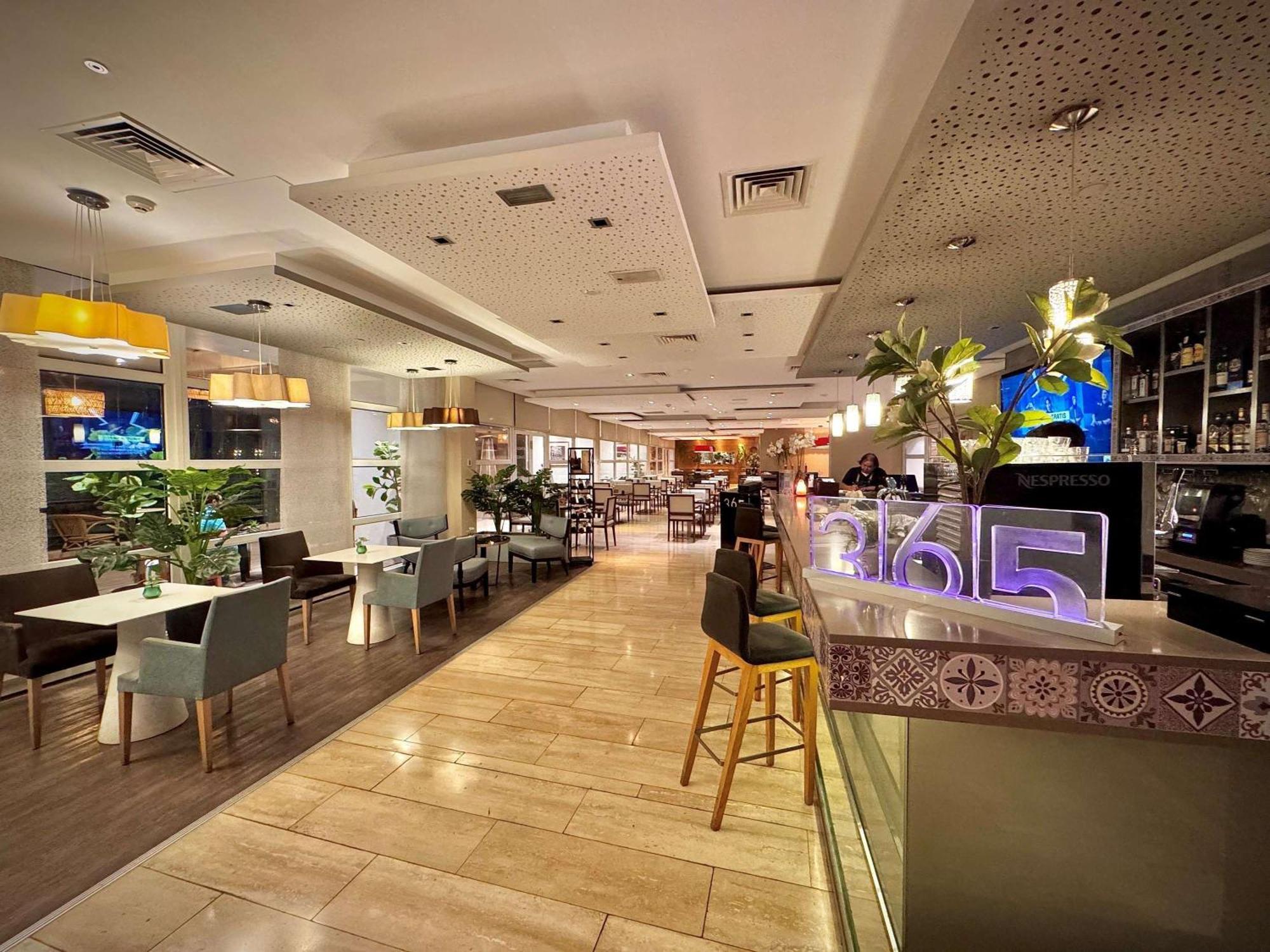 โนโวเทล ซานติอาโก วีตากูรา Hotel ภายนอก รูปภาพ