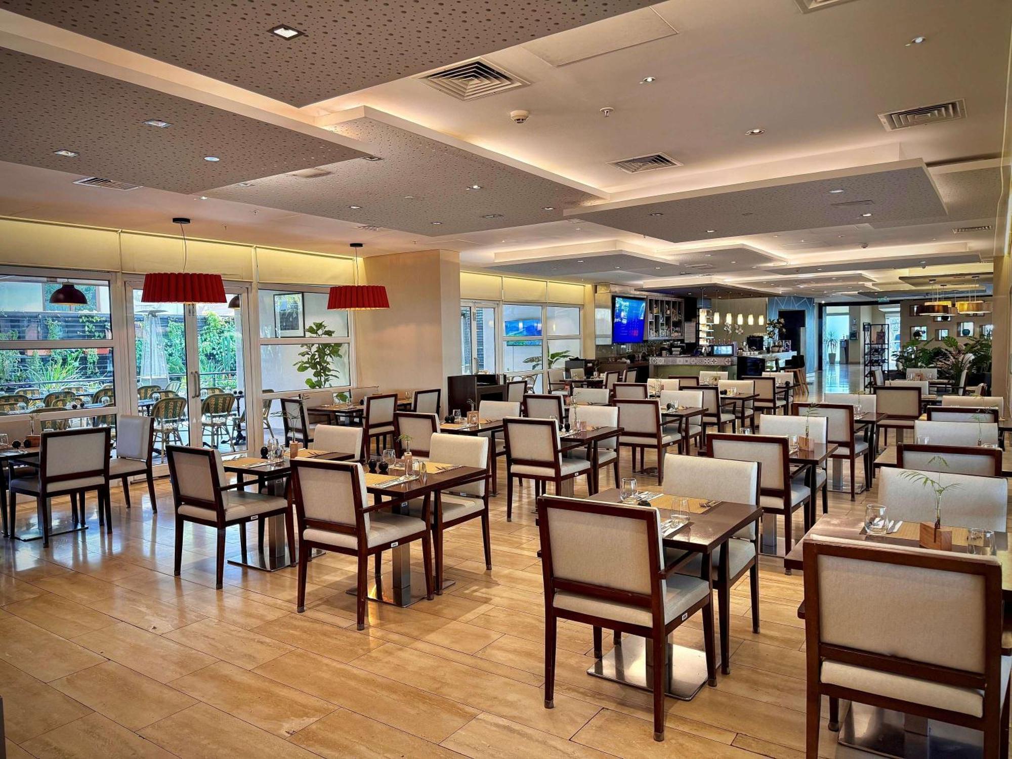โนโวเทล ซานติอาโก วีตากูรา Hotel ภายนอก รูปภาพ