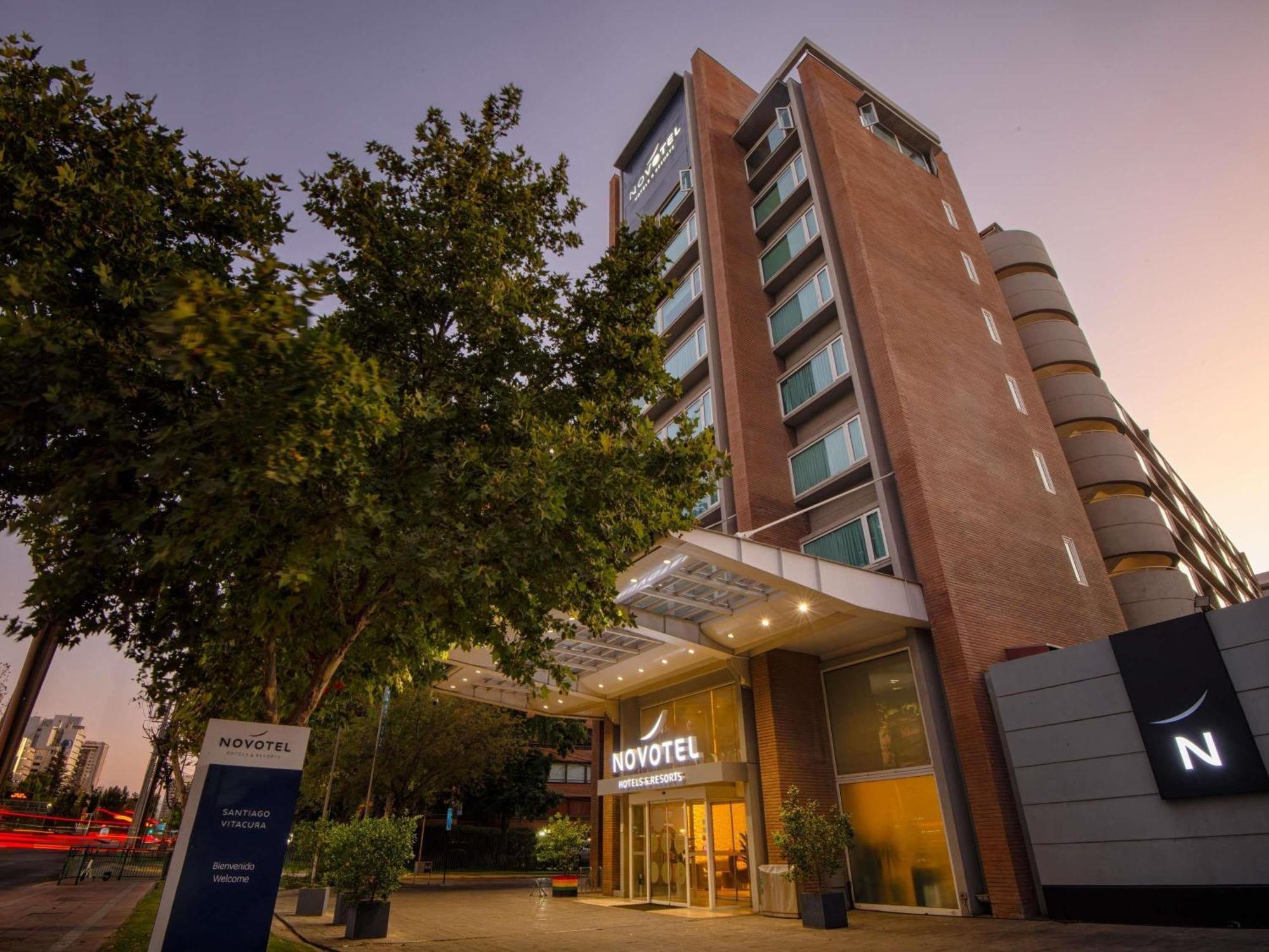 โนโวเทล ซานติอาโก วีตากูรา Hotel ภายนอก รูปภาพ